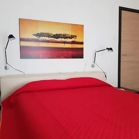 Casa Ellie - Con Giardino E Posto Auto Privati غرادو