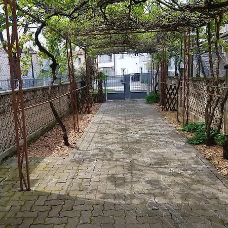 Holiday home Casa Ellie - Con Giardino E Posto Auto Privati Grado