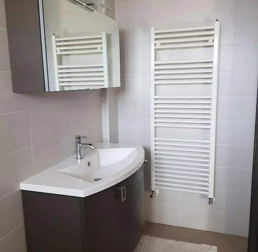 Ferienhaus Casa Ellie - Con Giardino E Posto Auto Privati *