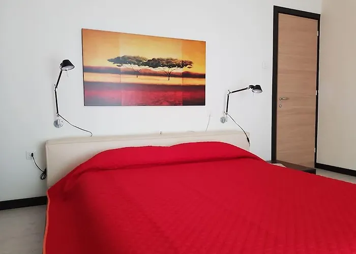 Casa Ellie - Con Giardino E Posto Auto Privati Grado